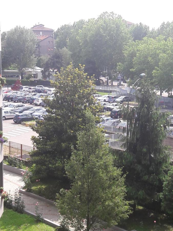 Grazioso Bilocale A 100 Mt Dalla Metropolitana Sesto San Giovanni Exteriér fotografie
